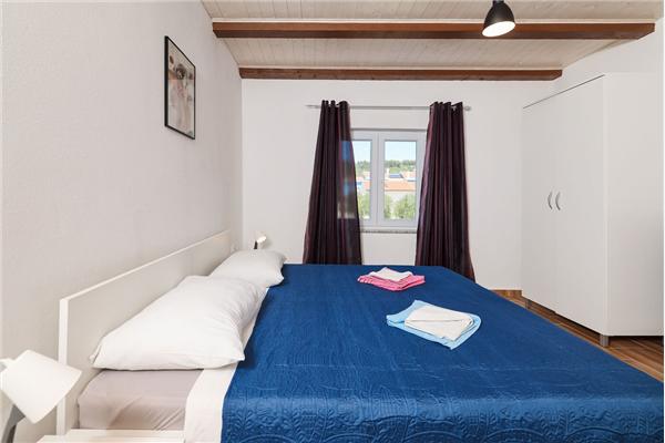 House K1, for 10 persons