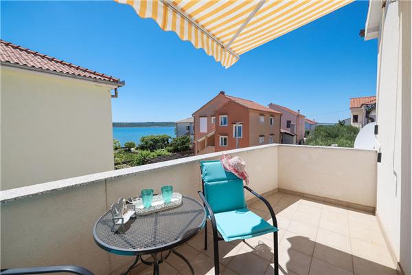 House K1, for 10 persons