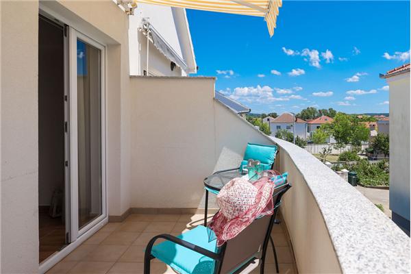 House K1, for 10 persons