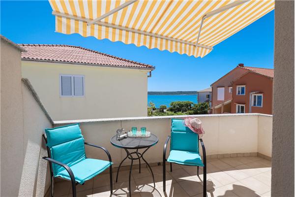 House K1, for 10 persons