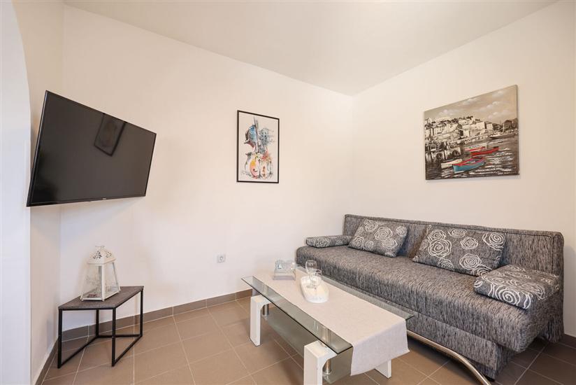 House K1, for 10 persons