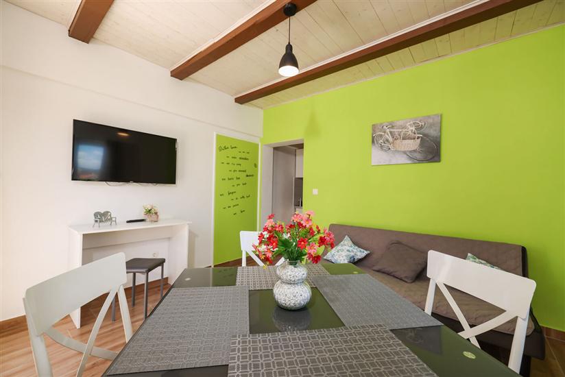 House K1, for 10 persons