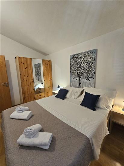 Apartment A3, for 5 persons