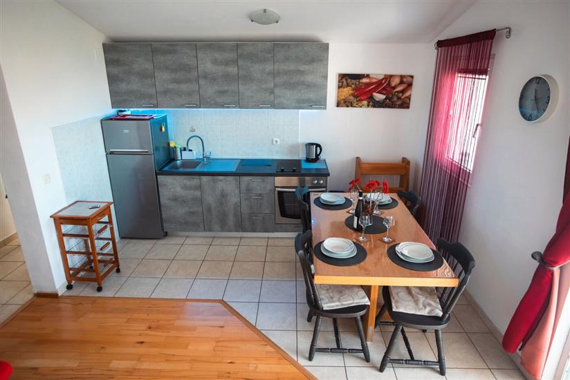 Apartment A3, for 5 persons