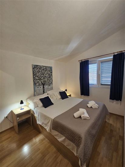 Apartment A3, for 5 persons