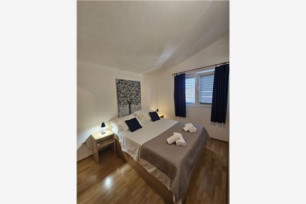 Apartment A3, for 5 persons