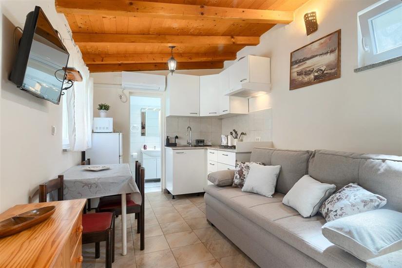 Apartment A1, for 9 persons