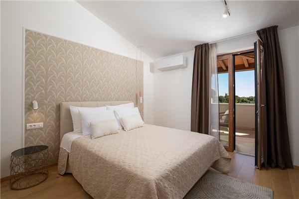 House K1, for 8 persons