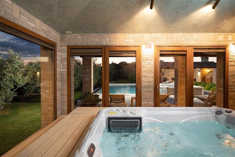 House K1, for 8 persons