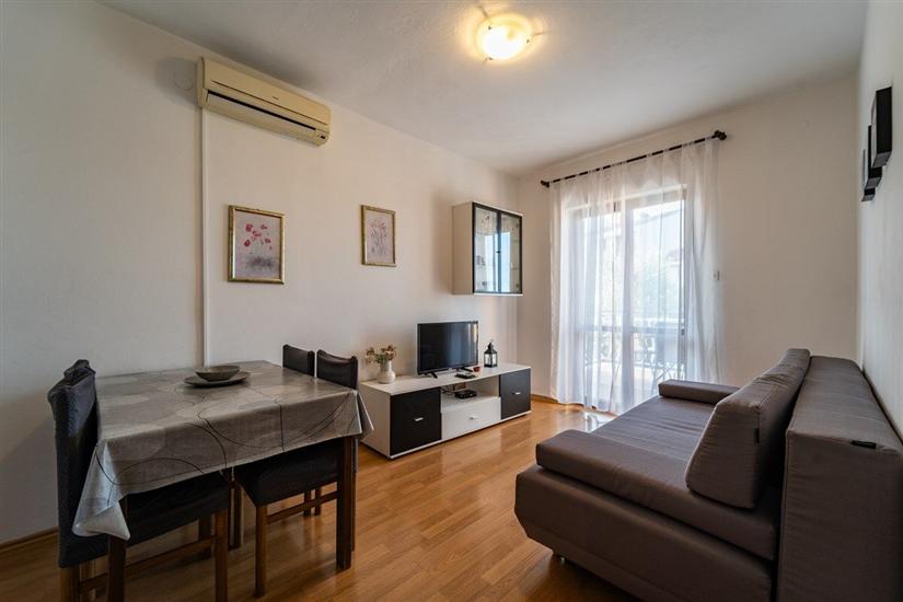 Apartment A3, for 6 persons