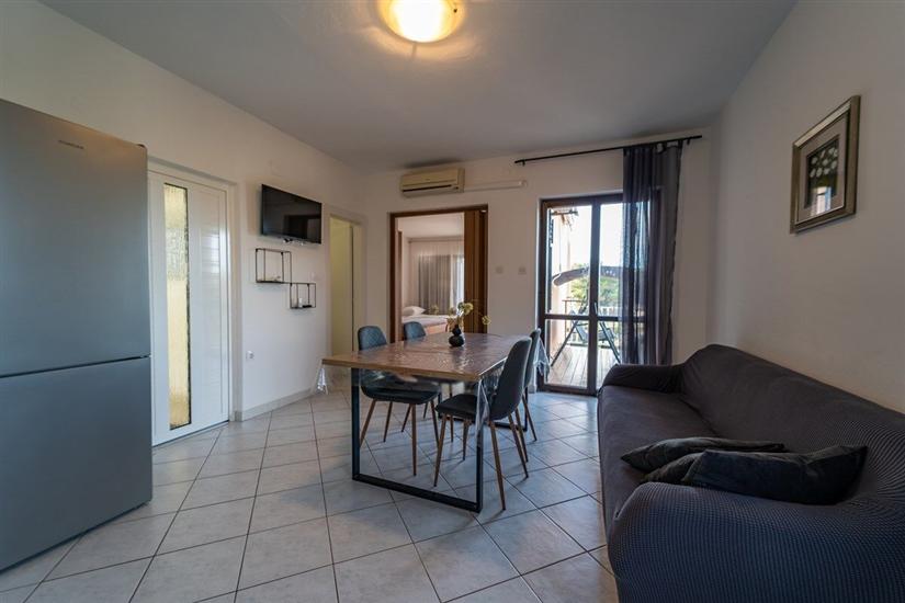 Apartment A2, for 6 persons