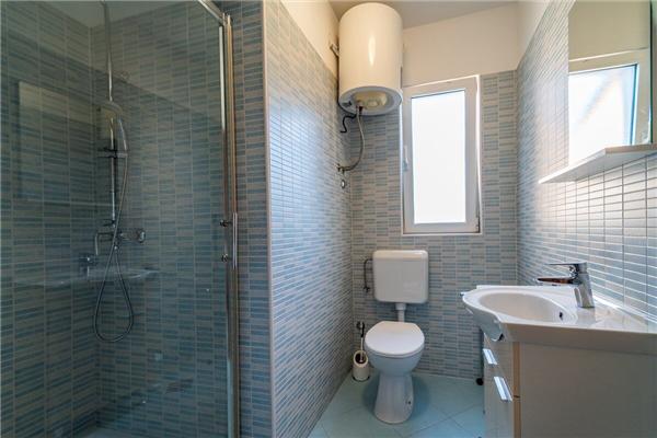 Apartment A4, for 8 persons