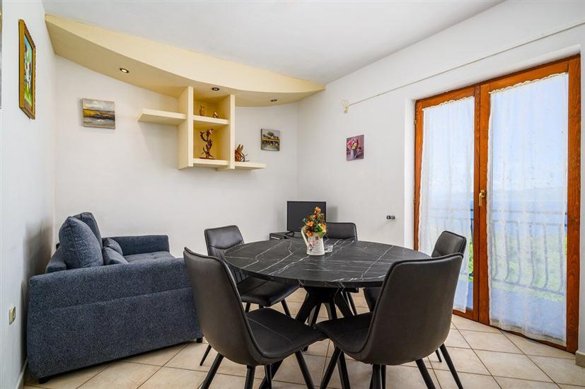 Apartment A1, for 5 persons