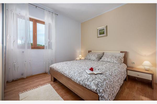 Apartment A1, for 5 persons