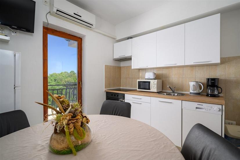 Apartment A6, for 4 persons