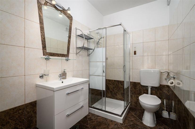 Apartment A6, for 4 persons