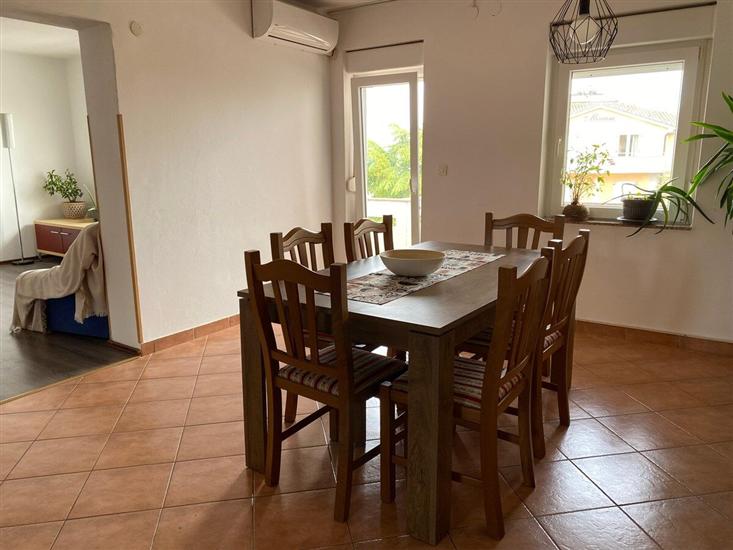 Apartment A1, for 8 persons