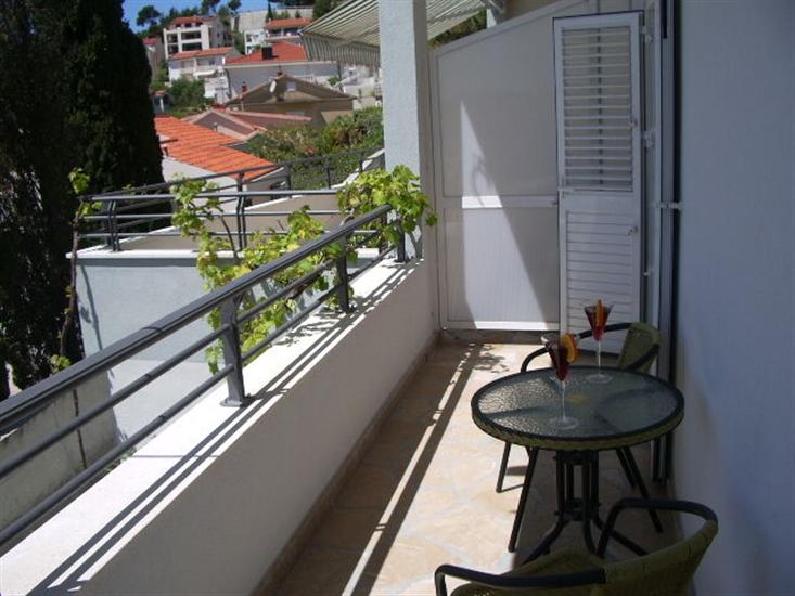 Apartment A4, for 3 persons