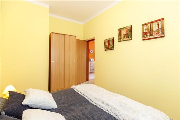 Apartment A1, for 5 persons