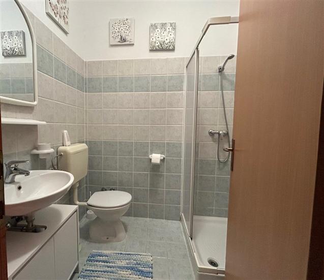 Apartment A1, for 5 persons