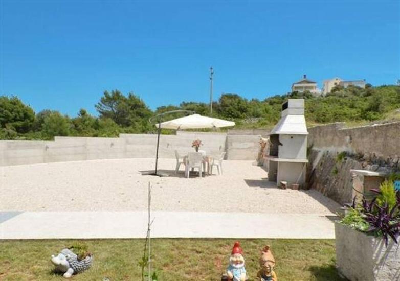 Apartmaj Rogoznica's Hidden Gem