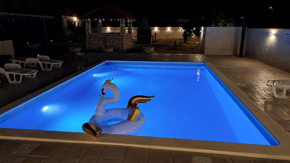 Hiša Villa Zvonko Near NP Krka