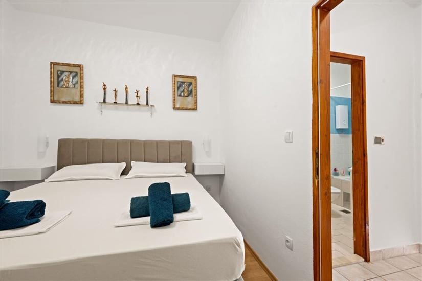 Hiša K1, na 8 osebe