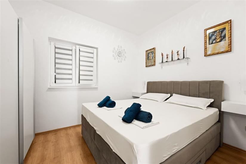 Hiša K1, na 8 osebe