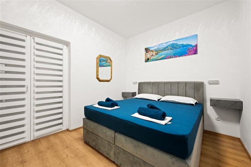 Hiša K1, na 8 osebe