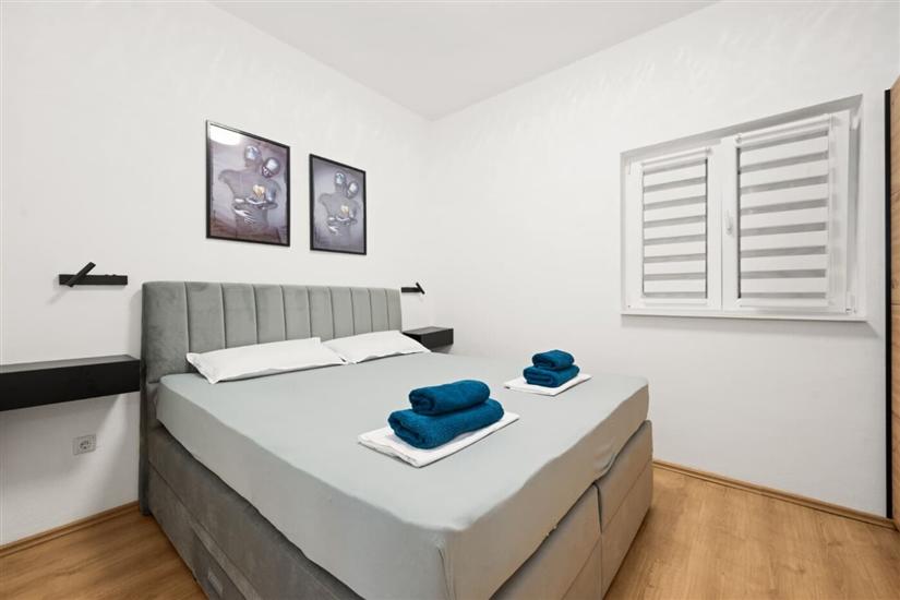 Hiša K1, na 8 osebe