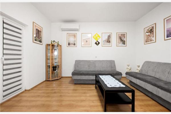 Hiša K1, na 8 osebe