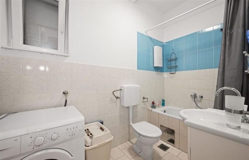 Hiša K1, na 8 osebe