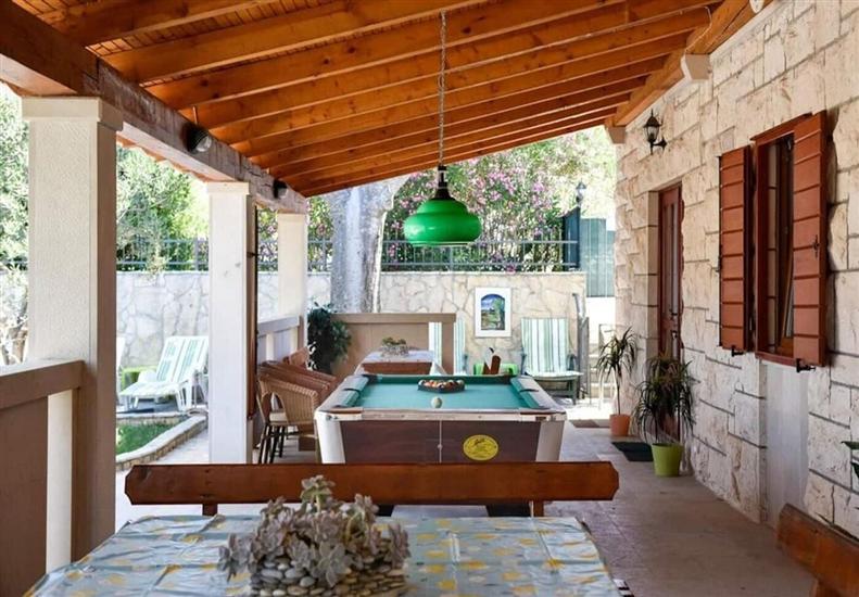 House K1, for 12 persons