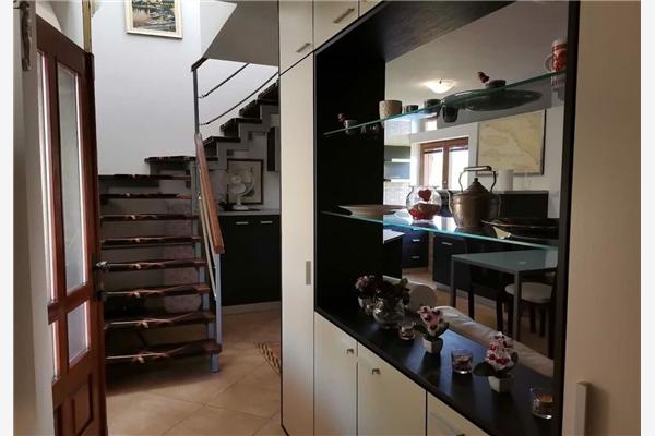 House K1, for 12 persons