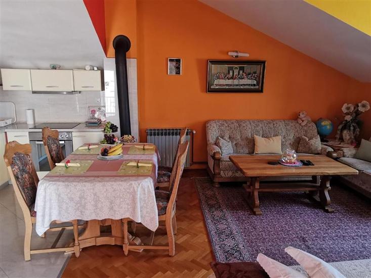 Apartment A5, for 4 persons