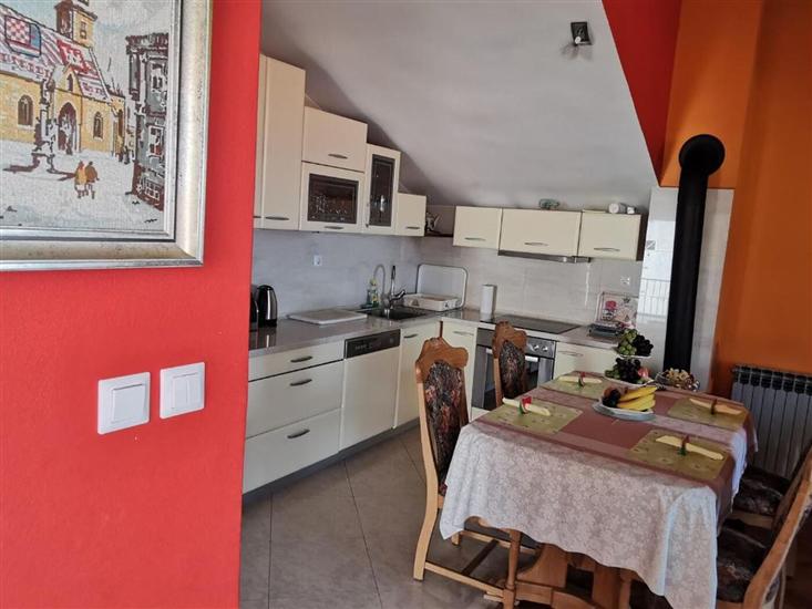 Apartment A5, for 4 persons