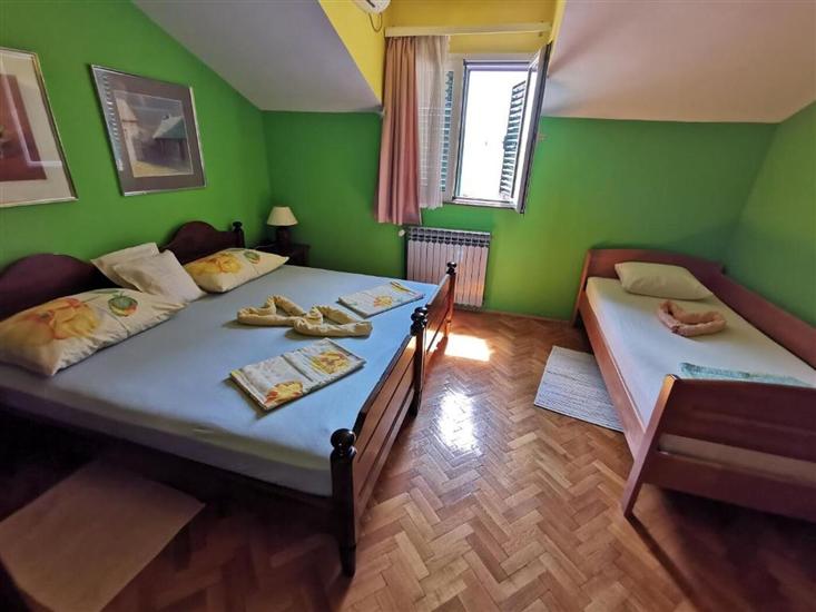 Apartment A5, for 4 persons