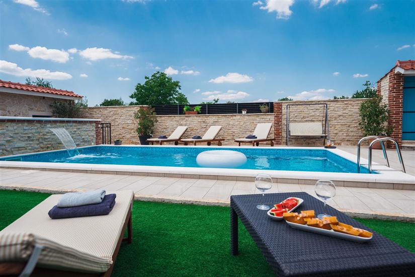 Villa Peaceful Valley with heated pool