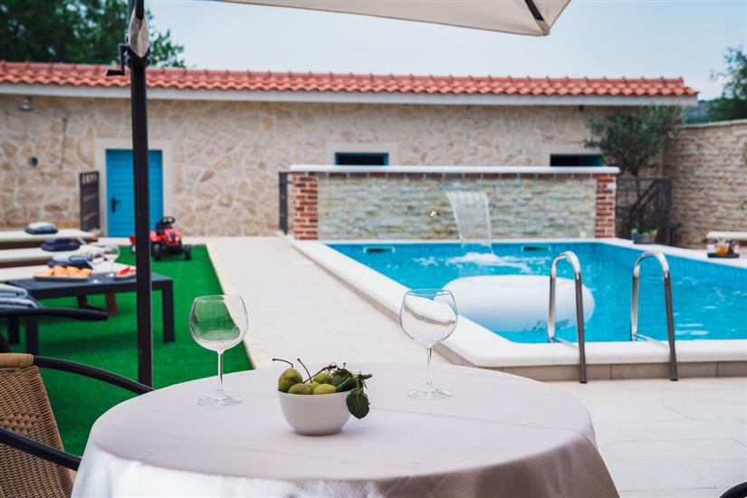 Villa Peaceful Valley with heated pool