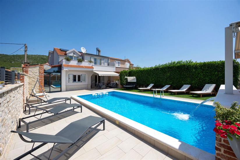 Villa Peaceful Valley with heated pool