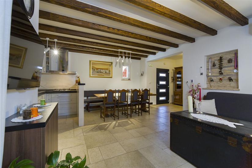 House K1, for 10 persons