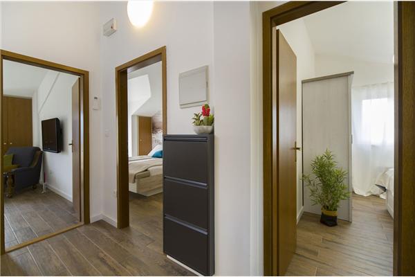 House K1, for 10 persons