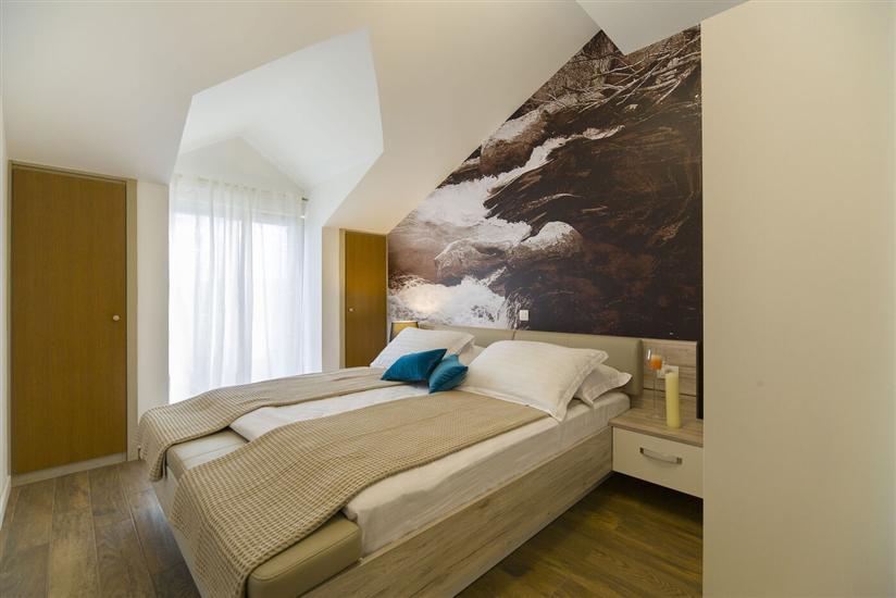 House K1, for 10 persons