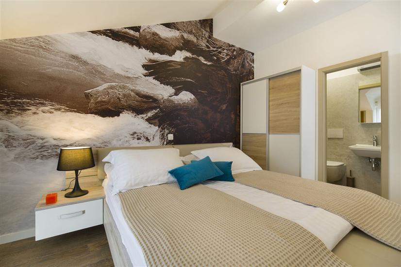 House K1, for 10 persons