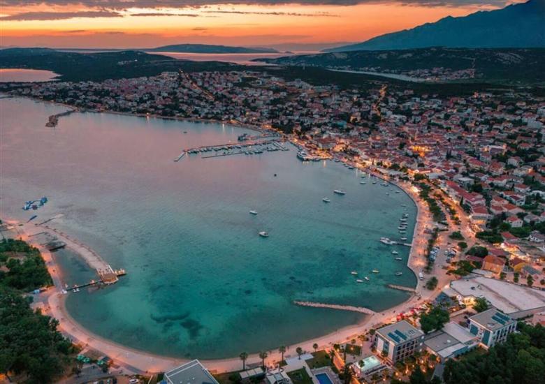 Apartment Novalja Center