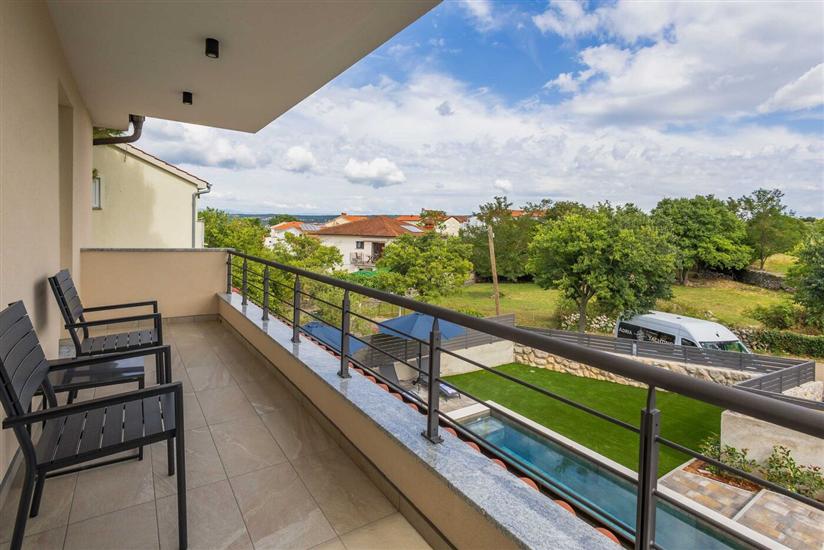 House K1, for 8 persons