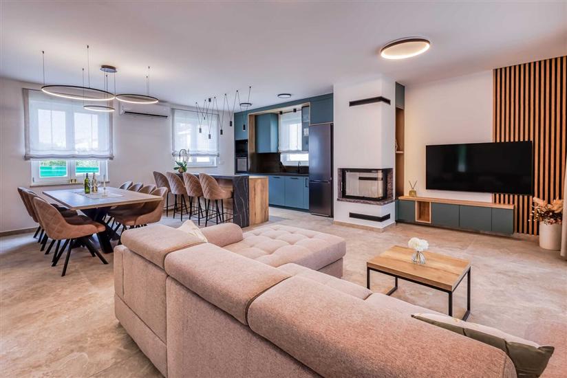 House K1, for 8 persons