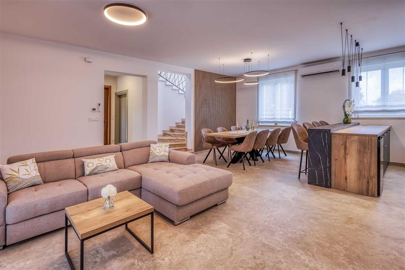 House K1, for 8 persons