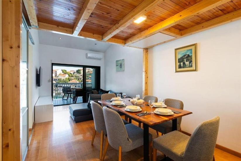 Apartment A1, for 5 persons