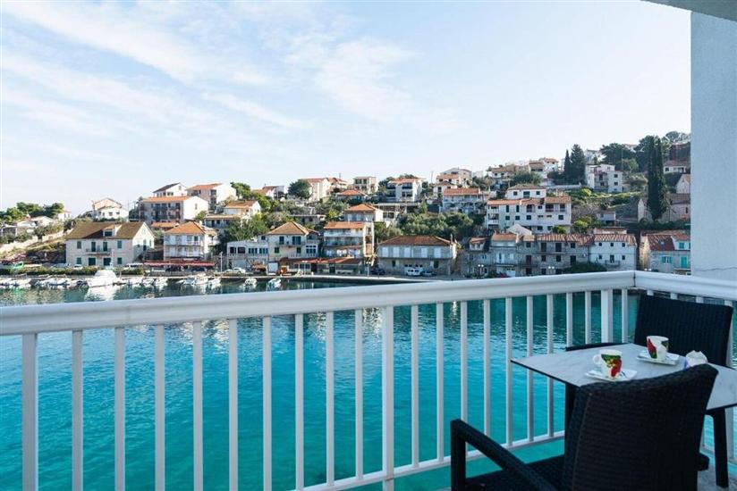 Apartment A2, for 4 persons